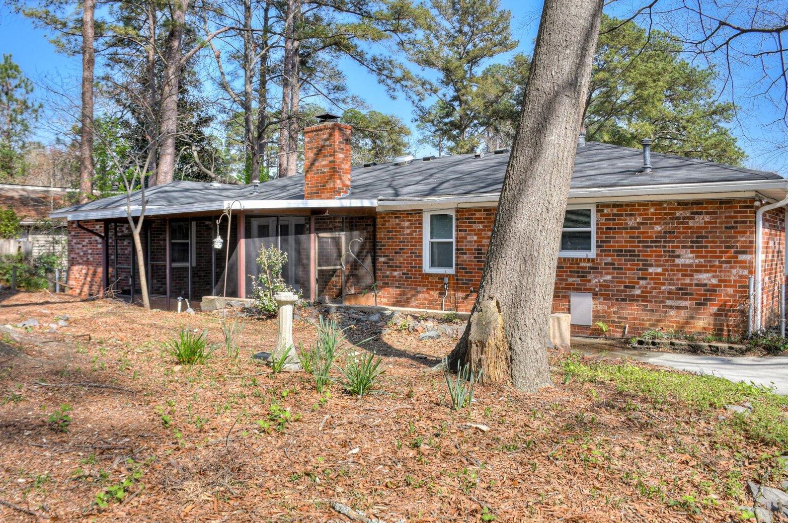 411 Shallowford Cir, Augusta GA 30907-3645 exterior