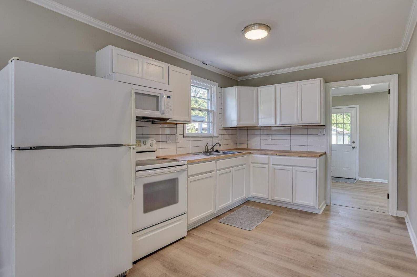 219 Barrow Dr, Augusta GA 30906-2016 exterior