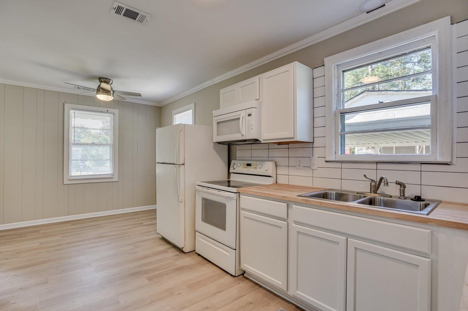 219 Barrow Dr, Augusta GA 30906-2016 exterior