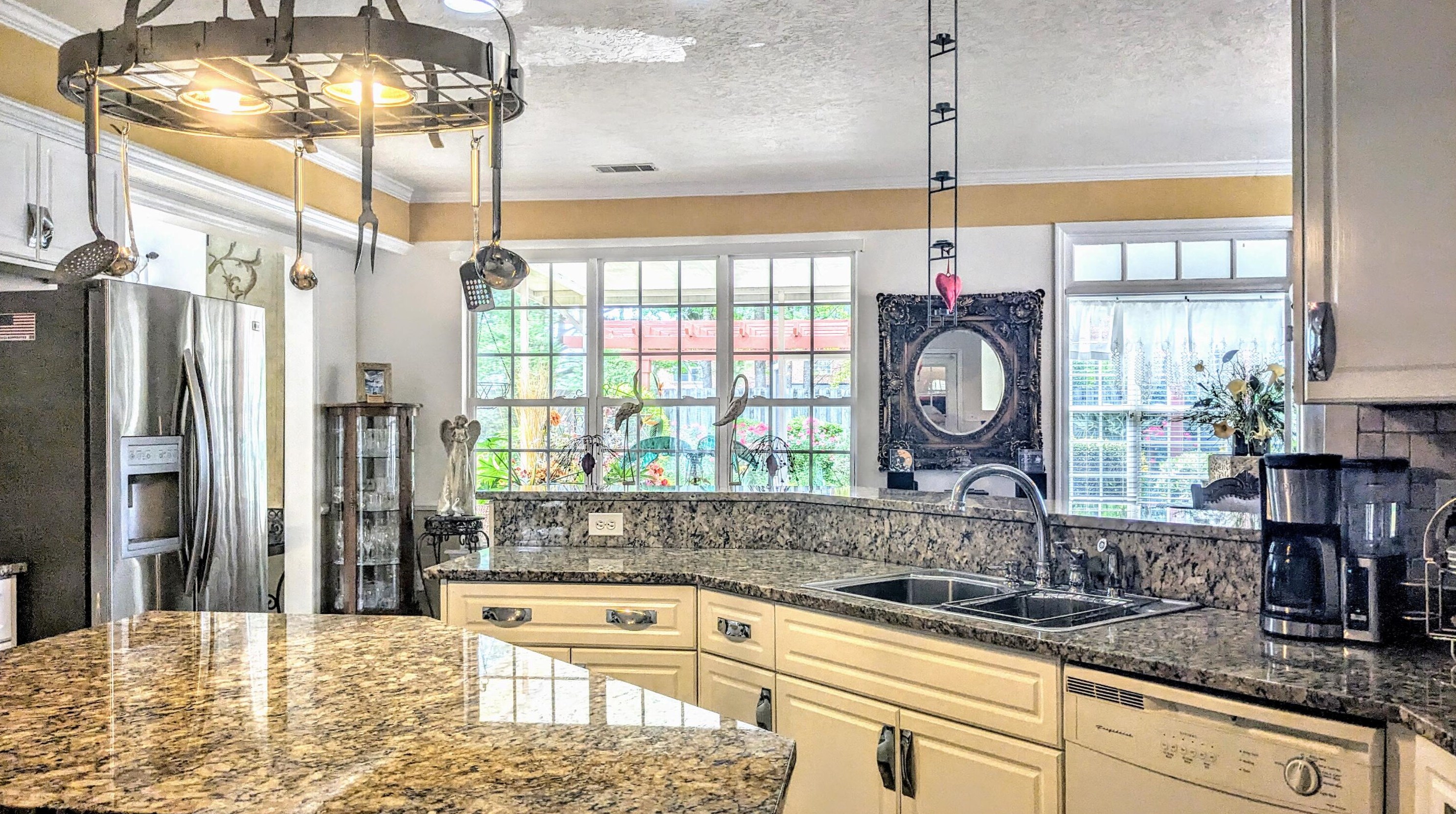 989 Windmill Pkwy, Evans GA  30809-6666 exterior