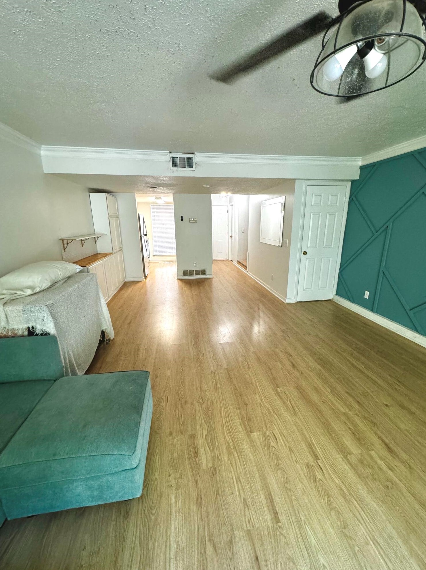24 Knollwood Cir, Savannah GA  31419-1759 exterior