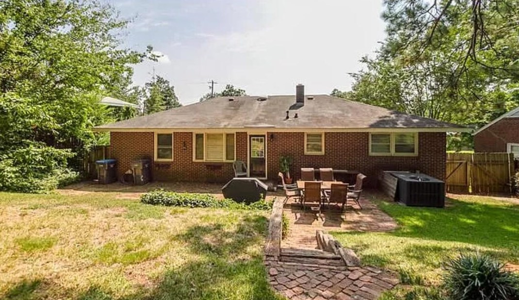 1127 Magnolia Dr, Augusta GA 30904-5926 exterior