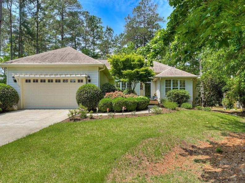 109 Hickory Pt, Mc Cormick, SC 29835-3342