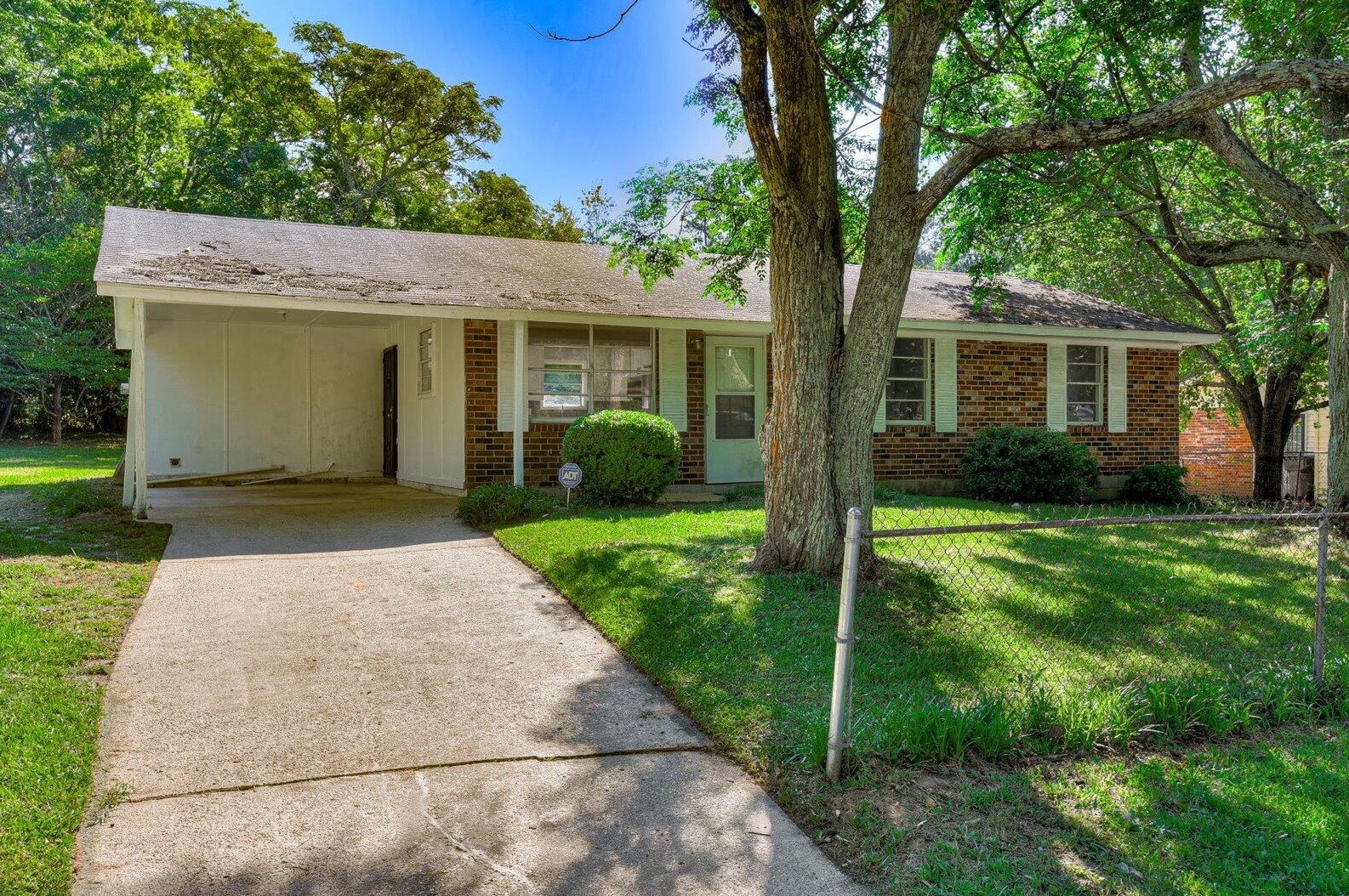 2352 Helsinki Dr, Augusta, GA 30906-4027
