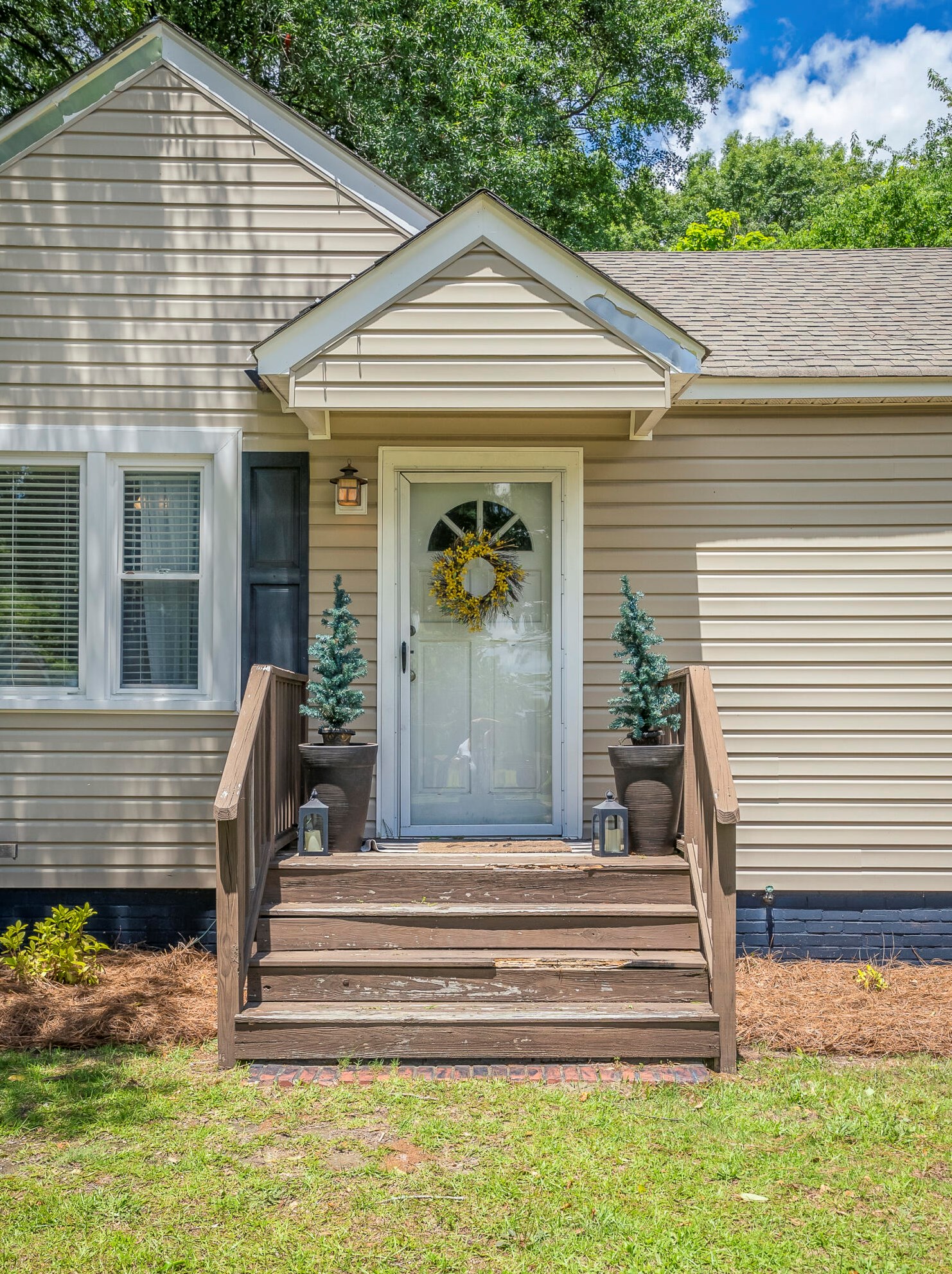 355 Wilson St, Batesburg-Leesville, SC 29006-2235