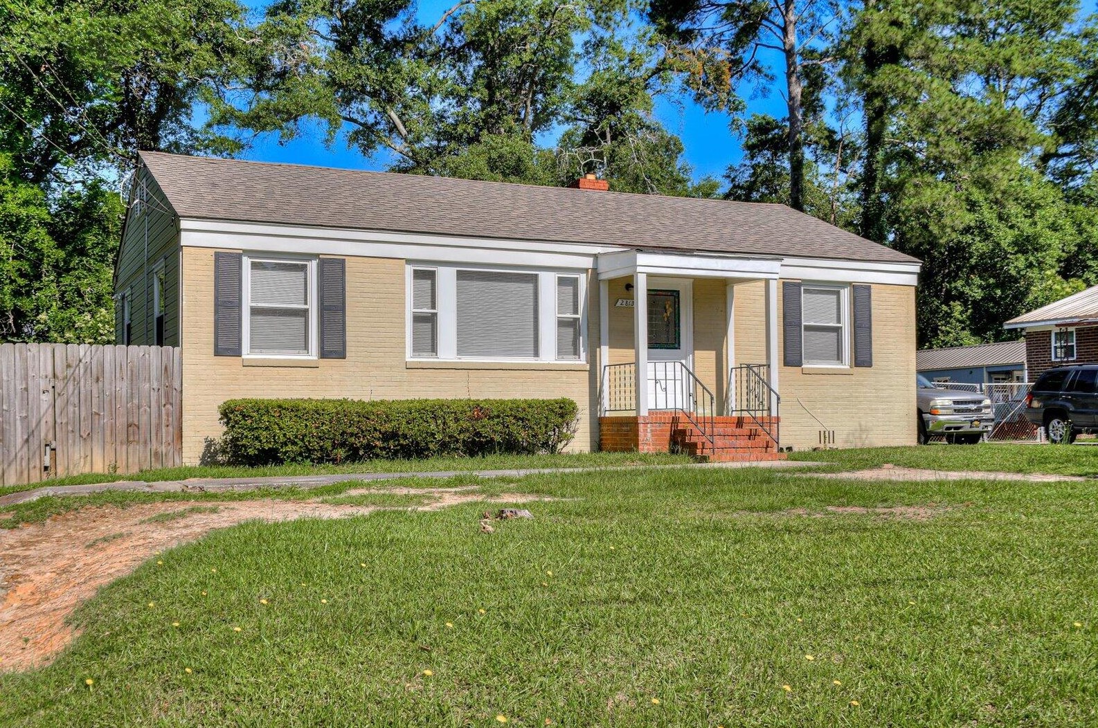 2813 King St, Augusta, GA 30906-3302