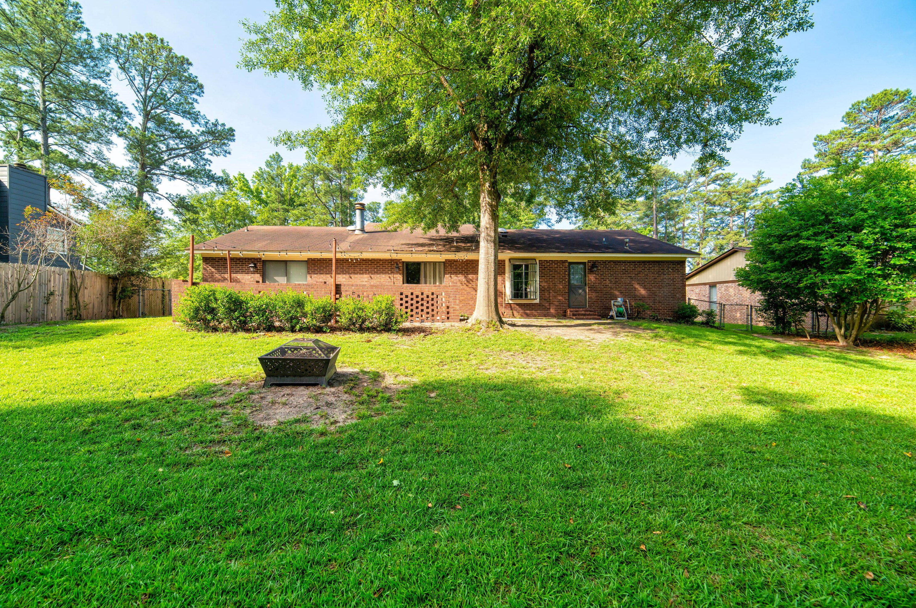 2046 Bridgewater Dr, Augusta GA 30907-3178 exterior