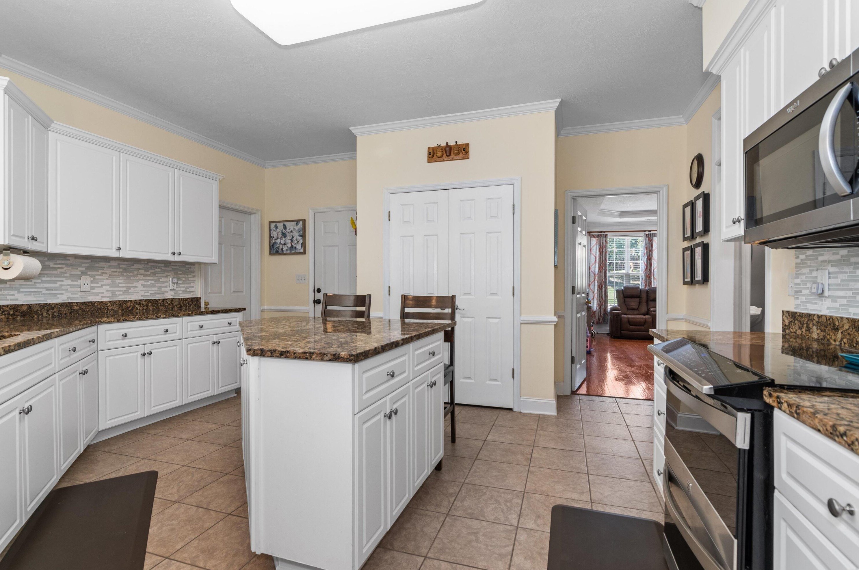 934 Windmill Pkwy, Evans GA  30809-6663 exterior