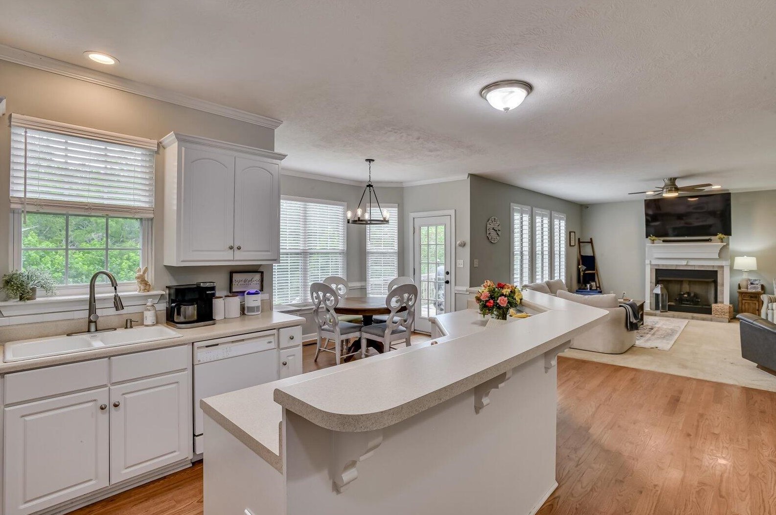 1432 Aylesbury Dr, Evans GA  30809-8215 exterior