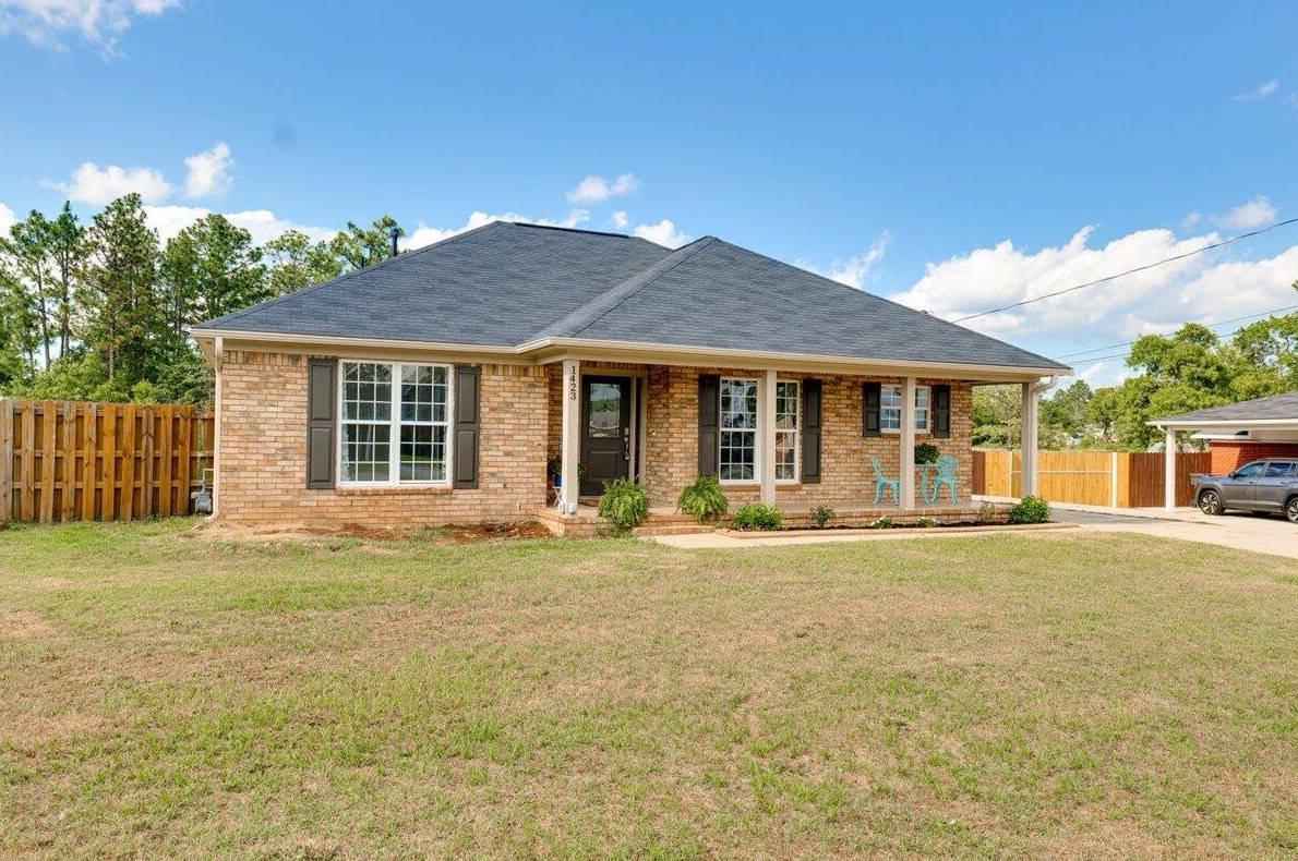 1423 Brookstone Rd, Hephzibah, GA 30815-7901