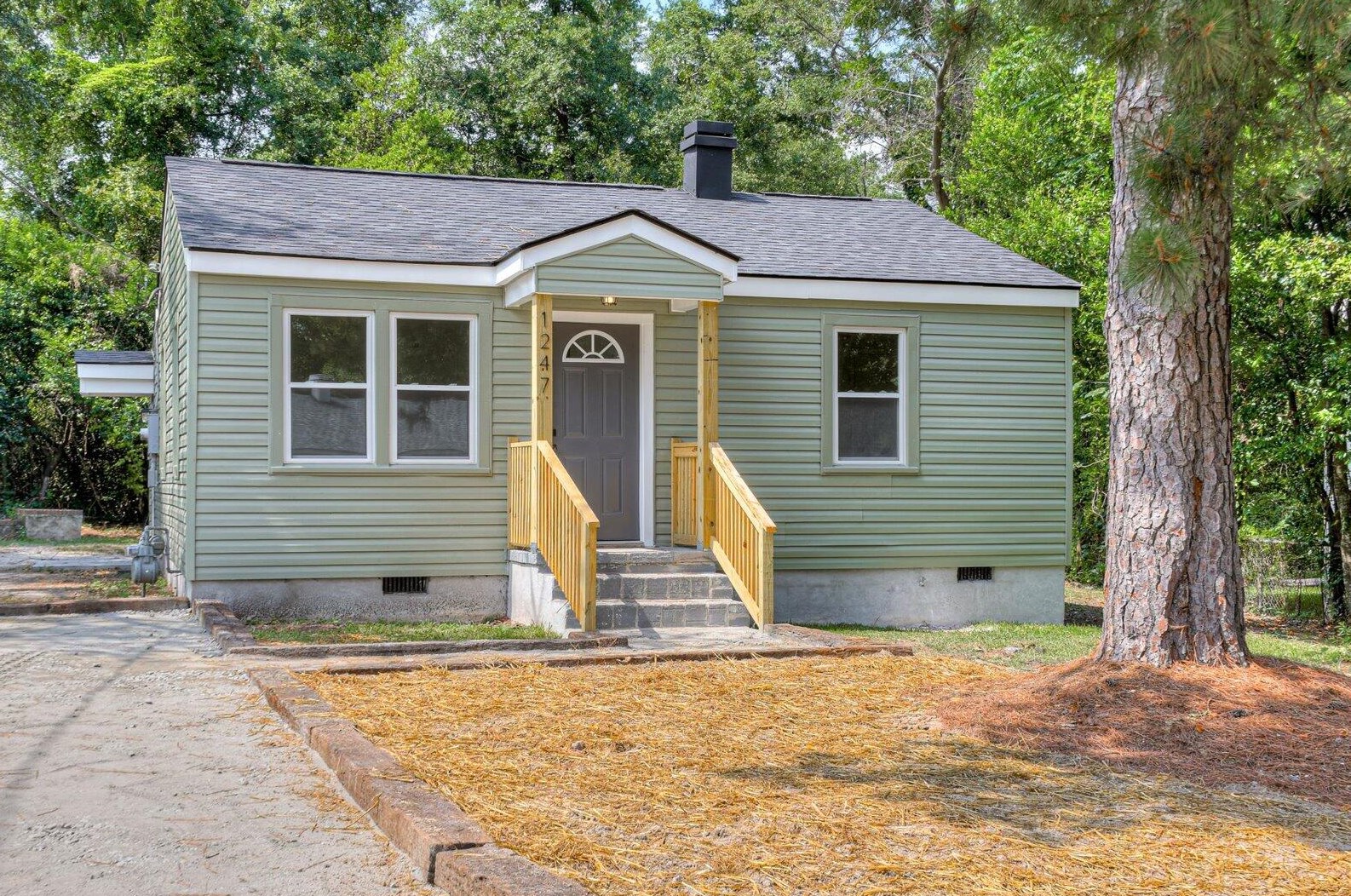 1247 Radiance Dr, North Augusta, SC 29841