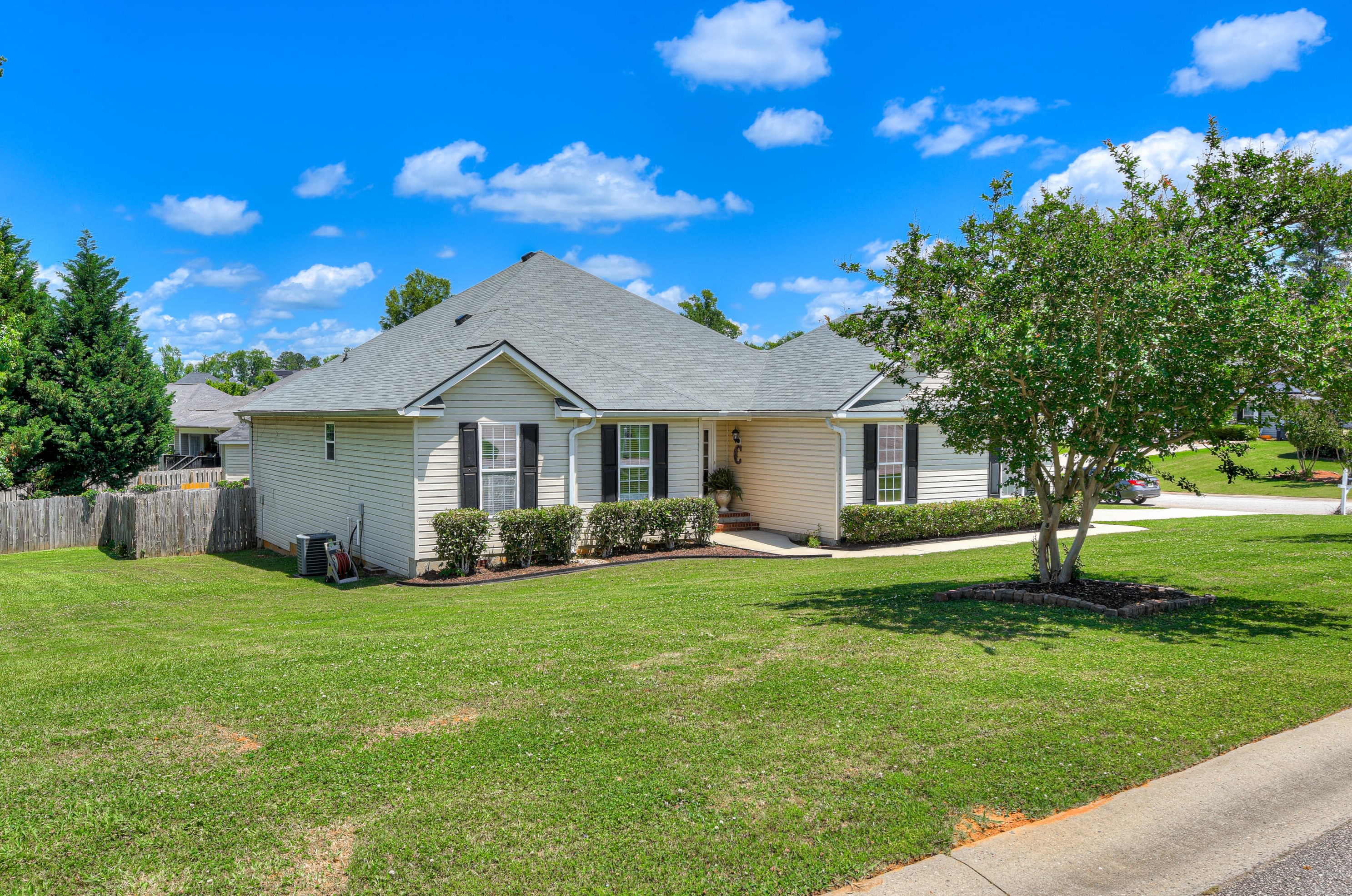 566 Wendover Way, Grovetown, GA 30813-5842