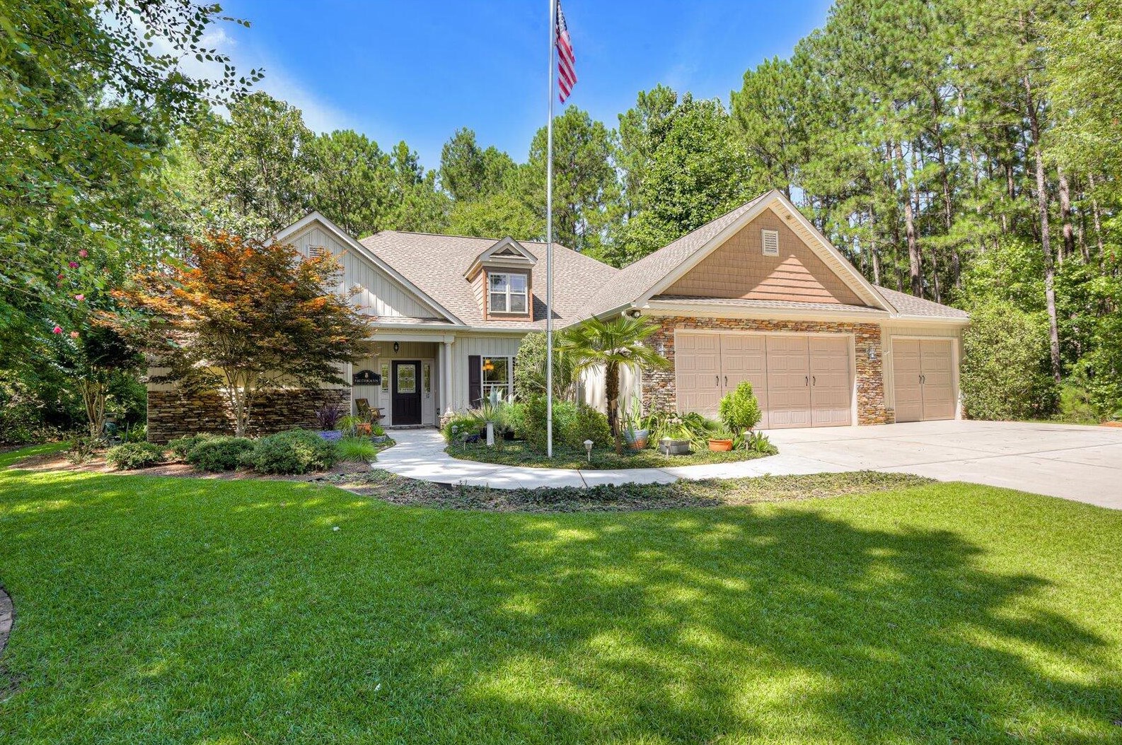 204 Canal Ct, Mc Cormick, SC 29835