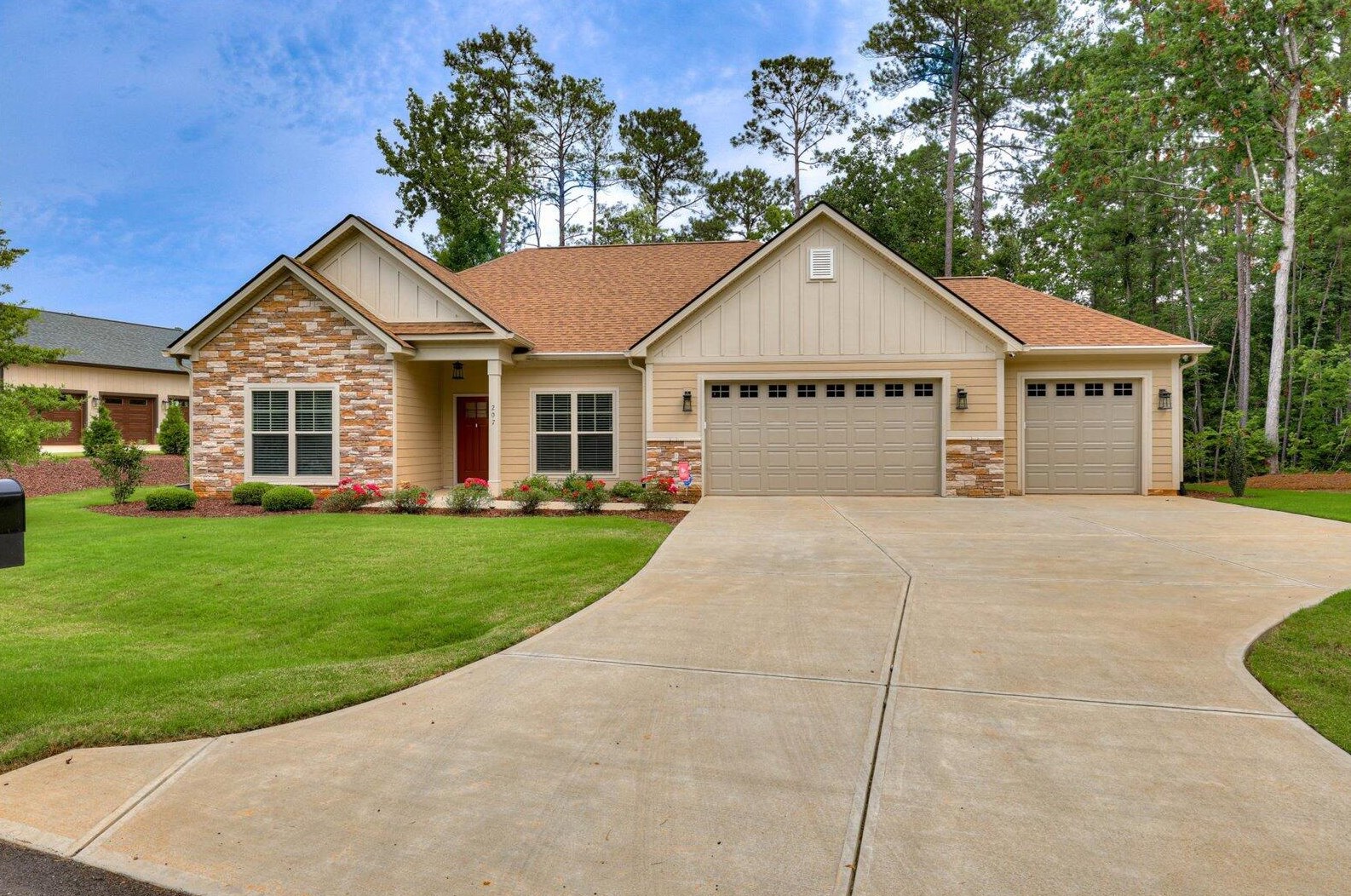 207 Gerard Cir, Mc Cormick, SC 29835
