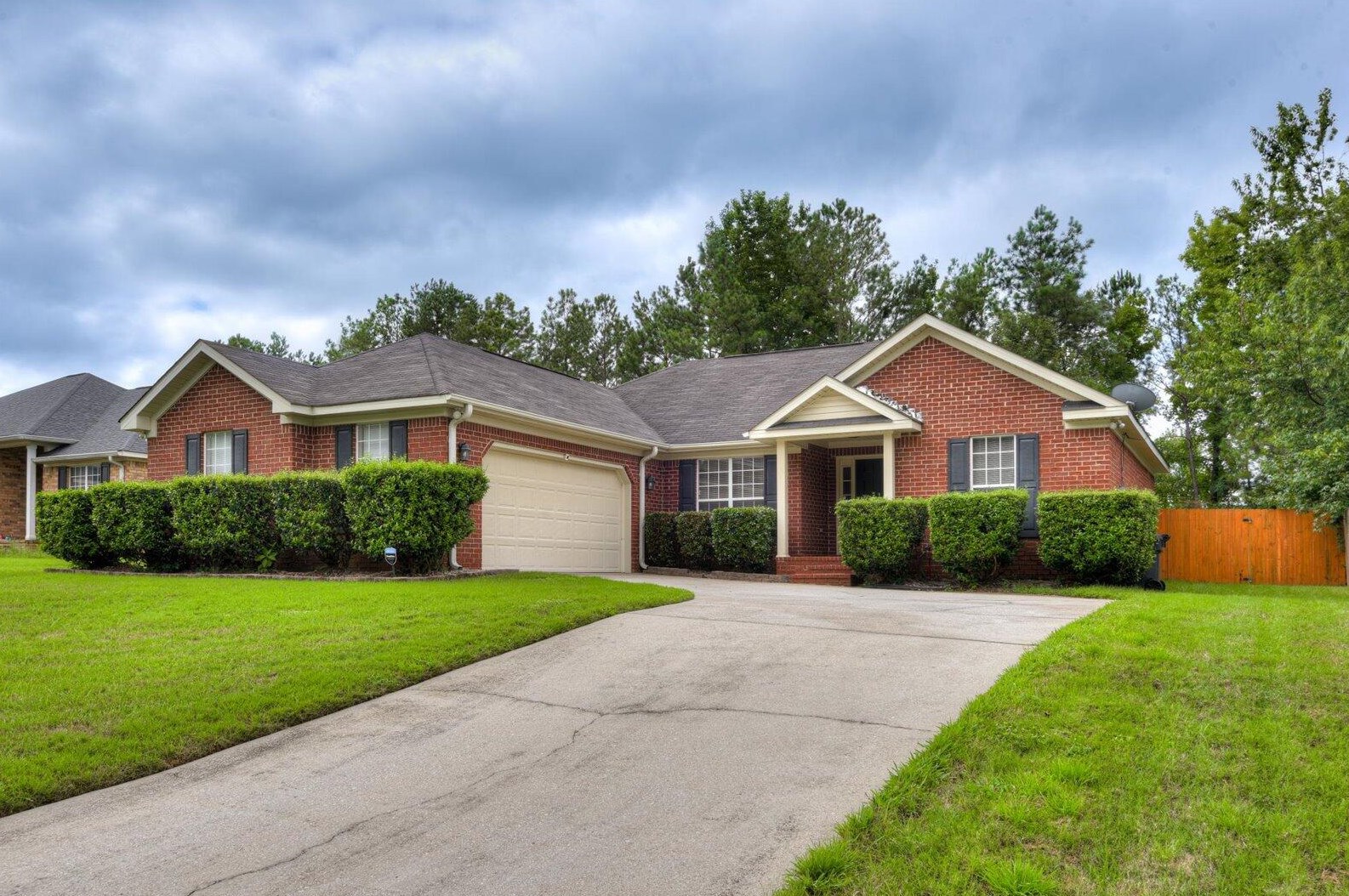 4517 Country Glen Cir, Grovetown, GA 30813