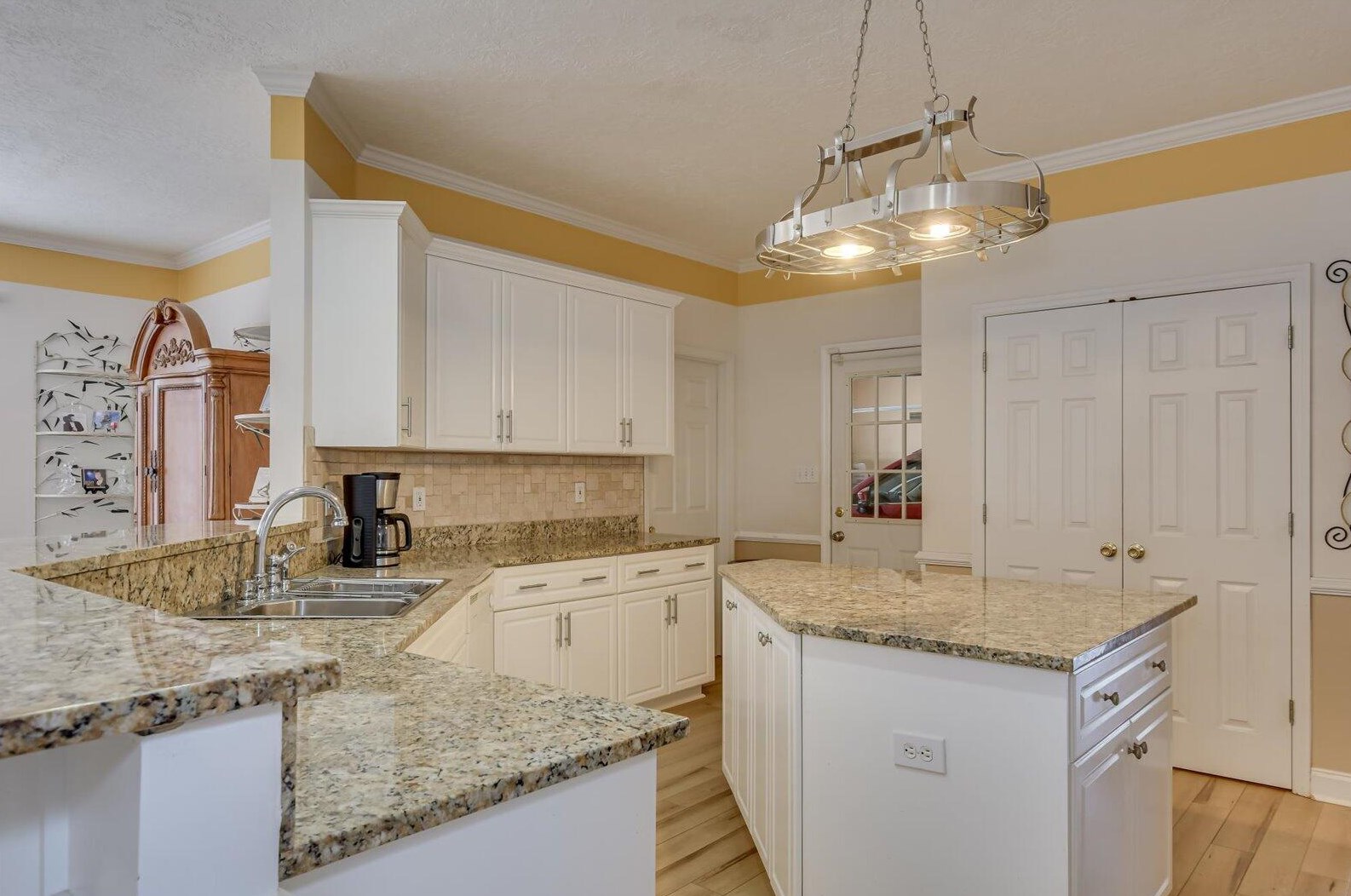 989 Windmill Pkwy, Evans GA  30809-6666 exterior