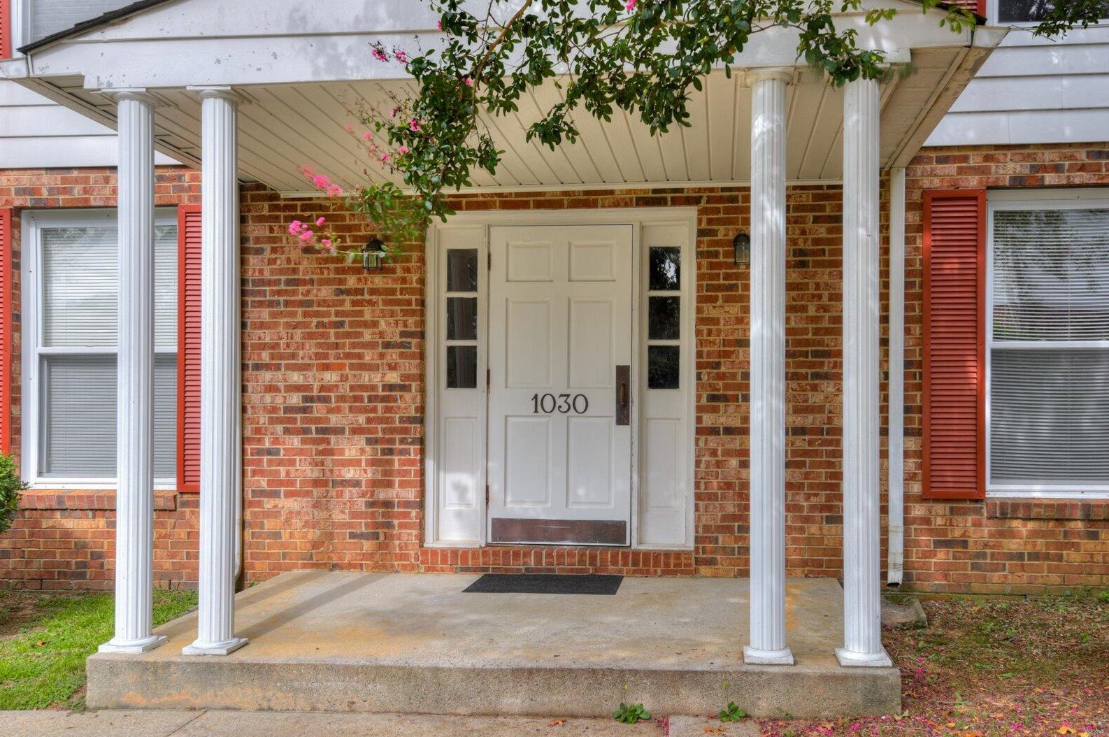 1030 Carriage Dr #apt D, Aiken, SC 29803