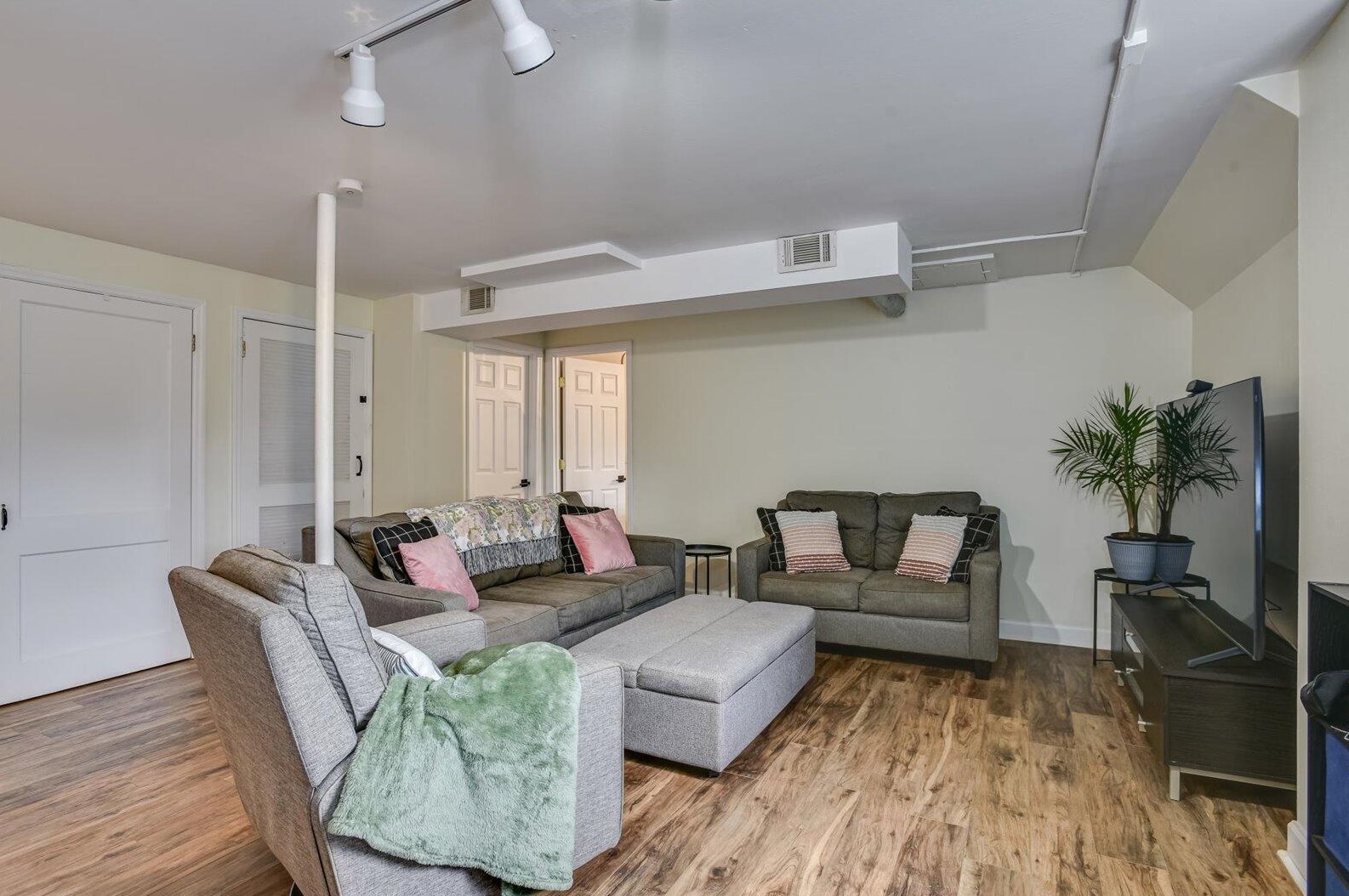 1110 Oakdale Rd, Augusta GA 30904-3346 exterior