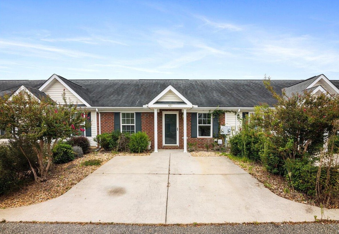 429 Flowing Creek Dr, Evans, GA 30809