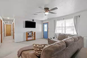 382 Windsong Ln, Fredericksburg, TX 78624 - Photo 18