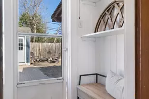 414 W Jefferson St, Kerrville, TX 78028 - Photo 16