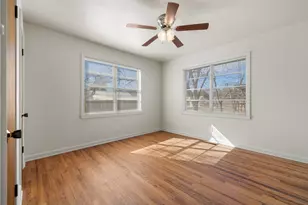 610 N Pine St, Fredericksburg, TX 78624 - Photo 16