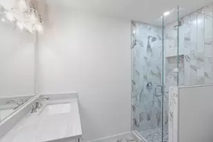 323 Broadmoor St, Fredericksburg, TX 78624 - Photo 14