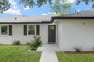 323 Broadmoor St, Fredericksburg, TX 78624 - Photo 24