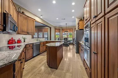 2409 W Commerce St, San Saba, TX 76877 - Photo 6