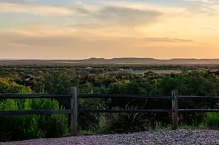 362 Kruse Hill Dr, Fredericksburg, TX 78624 - Photo 6