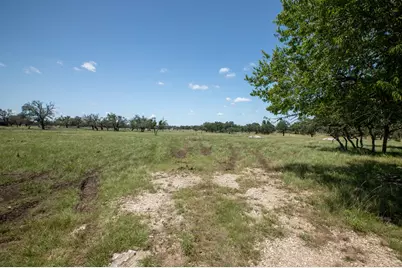 8812 Old Harper Rd, Fredericksburg, TX 78624 - Photo 14