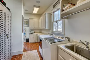 249 Southwoods Dr, Fredericksburg, TX 78624 - Photo 12