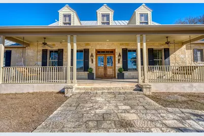 249 Southwoods Dr, Fredericksburg, TX 78624 - Photo 2