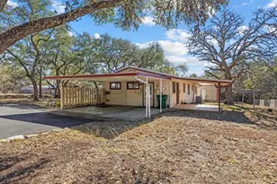 119 Felps, Blanco, TX 78606 - Photo 6