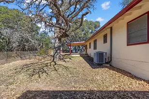 119 Felps, Blanco, TX 78606 - Photo 28