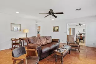 505 Waldrip St, Fredericksburg, TX 78624 - Photo 2