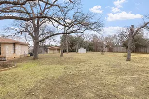 505 Waldrip St, Fredericksburg, TX 78624 - Photo 40