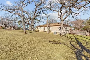 505 Waldrip St, Fredericksburg, TX 78624 - Photo 32