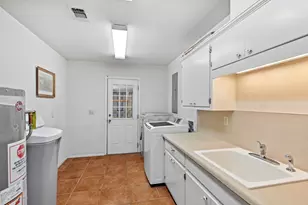 505 Waldrip St, Fredericksburg, TX 78624 - Photo 24