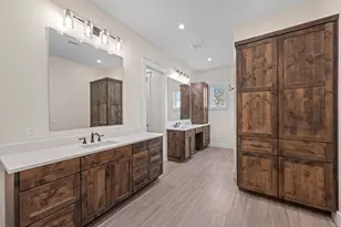 1402 Country Side Bend, Fredericksburg, TX 78624 - Photo 14