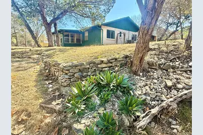 204 Aqua Vista Dr, Kerrville, TX 78028 - Photo 1