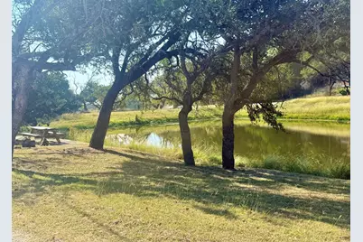 204 Aqua Vista Dr, Kerrville, TX 78028 - Photo 10