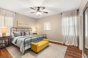 924 Apple St, Fredericksburg, TX 78624 - Photo 10