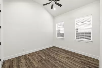 121 Feather Way, Fredericksburg, TX 78624 - Photo 12