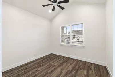 121 Feather Way, Fredericksburg, TX 78624 - Photo 10