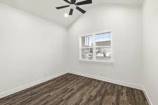 121 Feather Way, Fredericksburg, TX 78624 - Photo 10