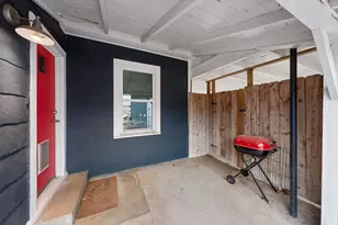 314 W Hackberry St, Fredericksburg, TX 78624 - Photo 20