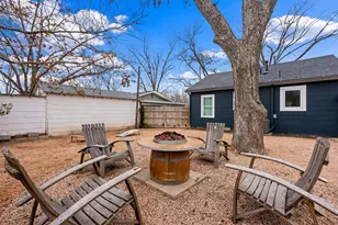 314 W Hackberry St, Fredericksburg, TX 78624 - Photo 22