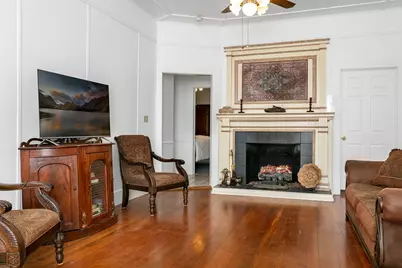 511 W Austin St, Fredericksburg, TX 78624 - Photo 10