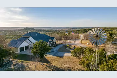 169 Royal Oaks Hill, Fredericksburg, TX 78624 - Photo 4